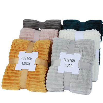 Tejido de lujo Super Absorbente Hotel bordado lanzar manta para el baño conjunto de toallas de baño