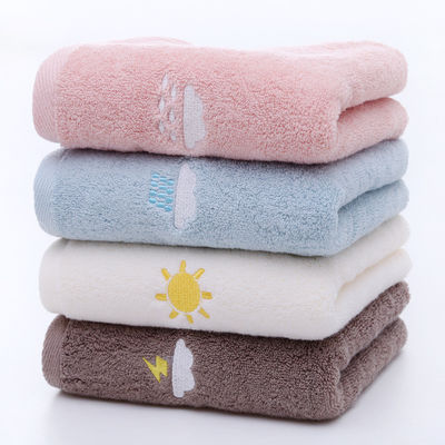 Tamaño personalizado bordado Logotipo Toalla de algodón para hombres Mujeres Toallas suaves espesas COLOR sólido