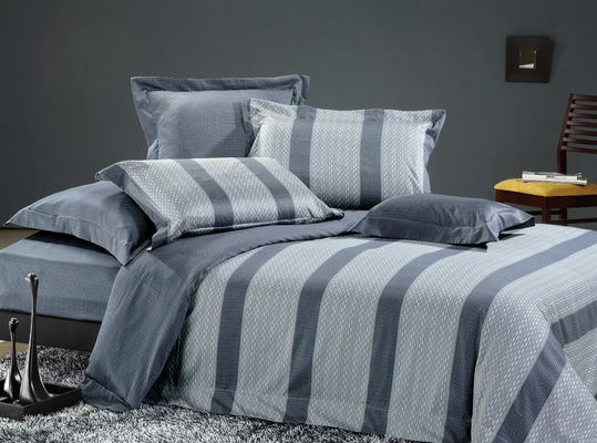 Tamaño personalizado Tejido Invierno Sabanas Caliente Capa de edredón ropa de cama conjuntos de lujo Queen Comforter conjuntos