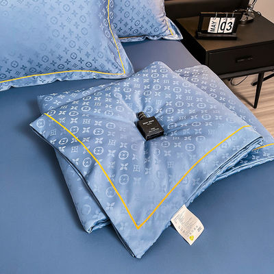 Confortable y transpirable 200TC Satin Jacquard Set de colcha para noches de verano frescas