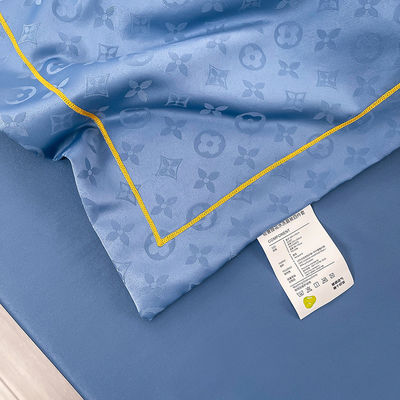 Confortable y transpirable 200TC Satin Jacquard Set de colcha para noches de verano frescas