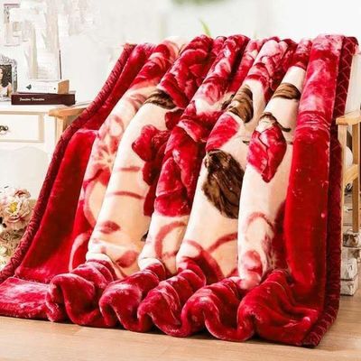 Cubierta de tela de terciopelo Raschel de doble capa gruesa para una siesta acogedora y amigable para la piel