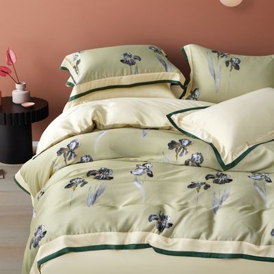 Color personalizado 4 pcs de lujo de poliéster de tela plana suave de diseño de hotel ropa de cama para cama de rey