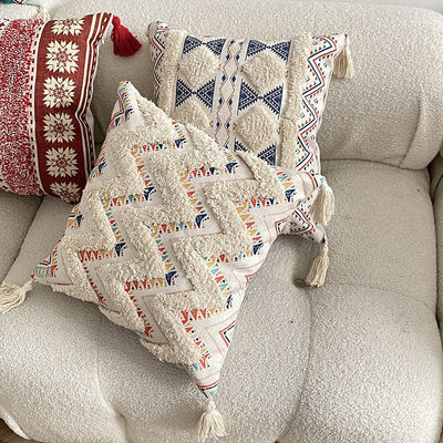 Tamaño personalizado Capa de almohada impresa de lienzo con tufos para sofá Decorativo en estilo étnico