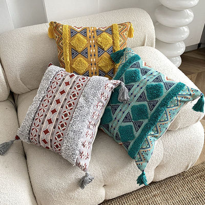 Tamaño personalizado Capa de almohada impresa de lienzo con tufos para sofá Decorativo en estilo étnico