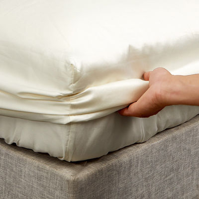 Lámina de cama de bambú de tamaño king de 4 piezas para dormir cómodamente