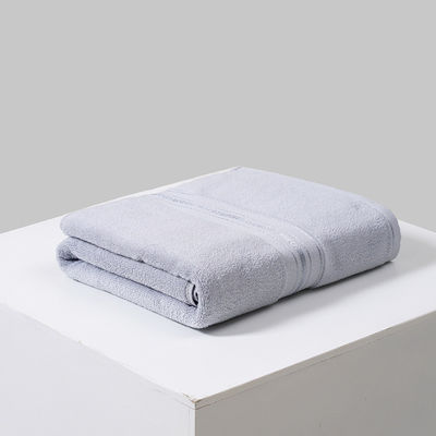 Hotel de lujo 100% de algodón blanco de baño Conjunto de toallas para la mano y la cara con logotipo de bordado personalizado