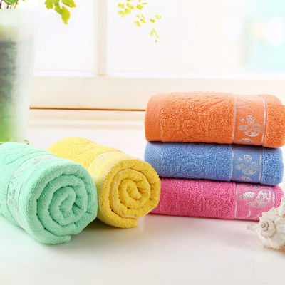 Toalla de baño de tejido redondo hecha de algodón 100% con suavidad espesa
