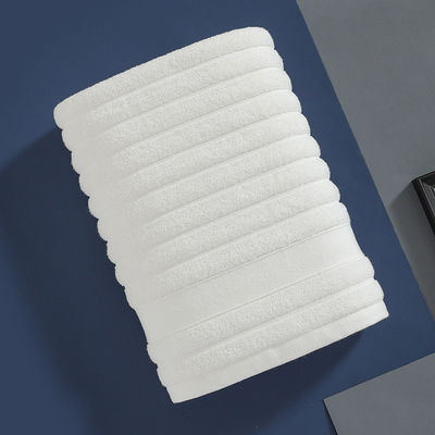 Toalla de baño de algodón 100% gruesa con logotipo bordado