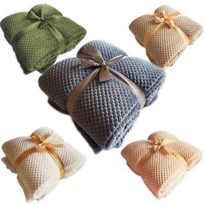 Cubierta de lana de coral de tamaño personalizado para la cama de oficina 150 * 200cm Camas de sofá de tacto suave