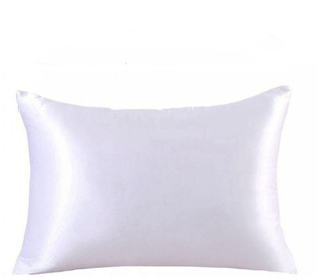 Compra a granel Casas de almohada de seda de morera súper suave con patrón de carácter encantador