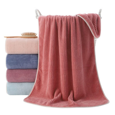 Toalla de baño de microfibra sostenible para el hogar 70*140cm Toalla de playa seca rápida de color sólido