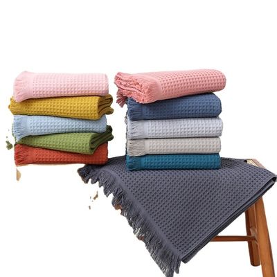 Hotel suave toalla de baño de color Tassel 90 * 180 con antimicrobiano y algodón