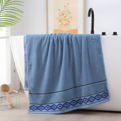 Una toalla de baño rectangular de color sólido para adultos bañándose una toalla publicitaria de reemplazo