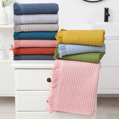 Hotel suave toalla de baño de color Tassel 90 * 180 con antimicrobiano y algodón