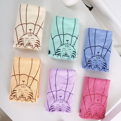 Un conjunto de toallas de baño de algodón muy elogiado con diseño absorvente grueso y plazo de pago T/T