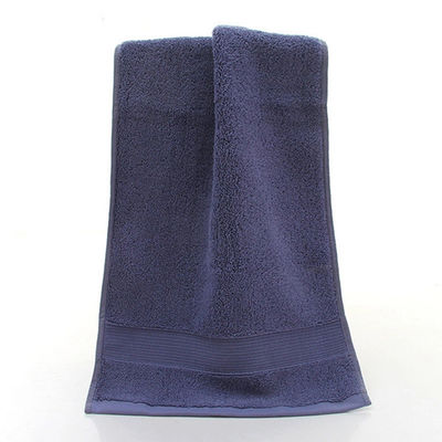 Toallas de algodón suaves y de peluche para una experiencia de baño lujosa