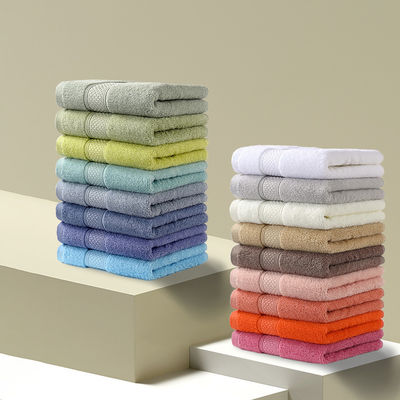 Toallas de algodón suaves y de peluche para una experiencia de baño lujosa