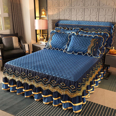 Cama de cama de poliéster personalizada Capa de cama a prueba de polvo de tres piezas para el hogar 40 conteo de telas
