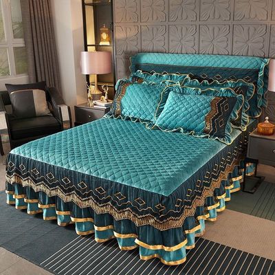 Cama de cama de poliéster personalizada Capa de cama a prueba de polvo de tres piezas para el hogar 40 conteo de telas