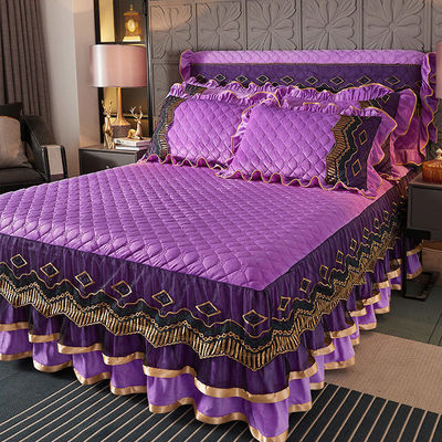 Cama de cama de poliéster personalizada Capa de cama a prueba de polvo de tres piezas para el hogar 40 conteo de telas