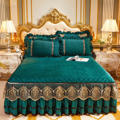 Tamaño personalizado Slip Set de colcha de invierno con ropa de cama bordada de lujo 3 piezas