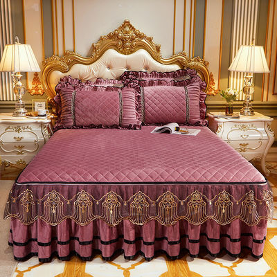 Tamaño personalizado Slip Set de colcha de invierno con ropa de cama bordada de lujo 3 piezas