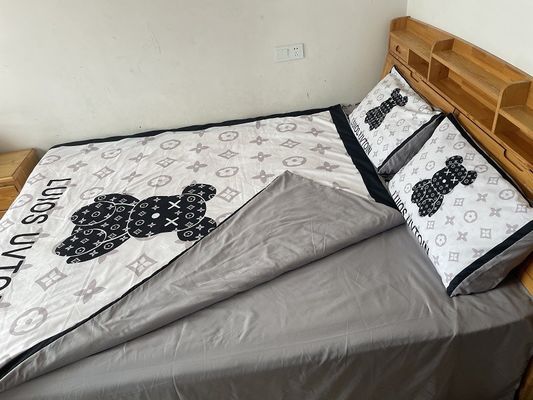 Moderno estilo dibujos animados cabeza de oso blanco diseño de ropa de cama con 100% de material de poliéster