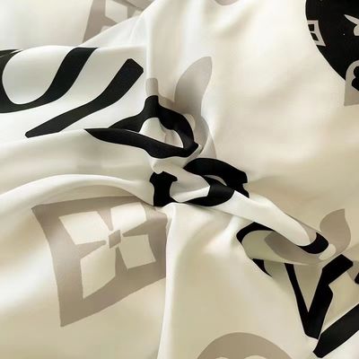 Oso Blanco 100% Políester Fibra de Cama Conjunto Lujo Oso Violento Diseñador Cobertura