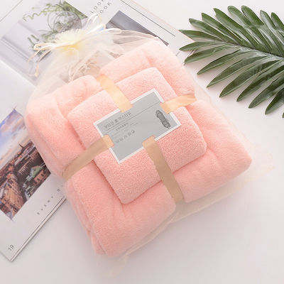 Inicio Densidad del albergue Toallita de baño de terciopelo de coral suave y absorbente con encaje simple
