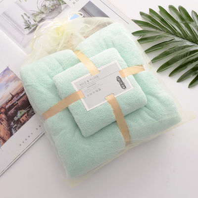 Inicio Densidad del albergue Toallita de baño de terciopelo de coral suave y absorbente con encaje simple