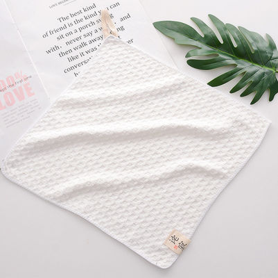 Toallas de mano de algodón 100% de absorción y patrón de rayas sostenibles para piel sensible