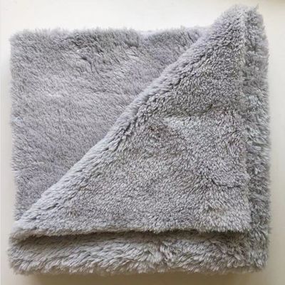 Tejido de limpieza de automóvil de microfibra sin bordes de peluche grueso personalizado para avión 16 x 16 cuadrado