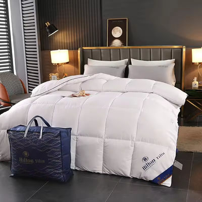 Casa 100% poliéster engrosado caliente 5 estrellas Hilton Hotel Texto relleno colcha Sillón de cama