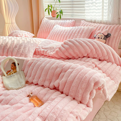 Hot Furry Design Conejo Peludo Falso Peludo Peludo Plush Cubierto de Colchón Caliente Cuatro Piezas Set de Cama