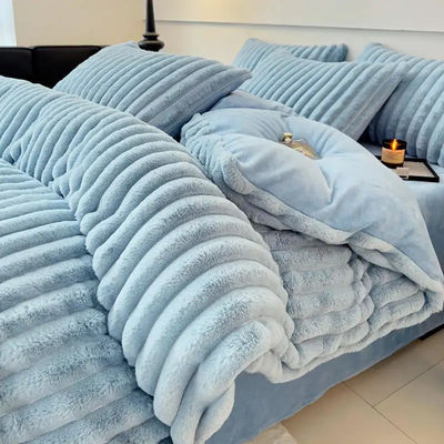 Polyester lleno de conejo caliente de piel falsa pelusa pelusa de peluche cubierta de edredón caliente para cama de 2,0m