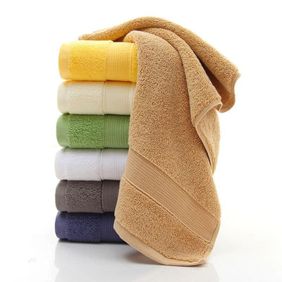 Color personalizado de lujo bordado con patrón rayado Toallita de baño para casa Hotel Spa