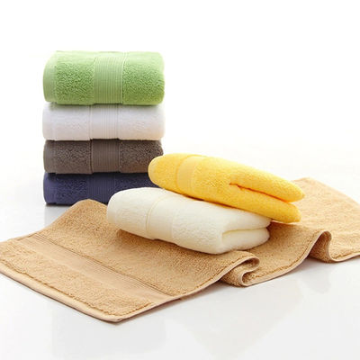 Color personalizado de lujo bordado con patrón rayado Toallita de baño para casa Hotel Spa