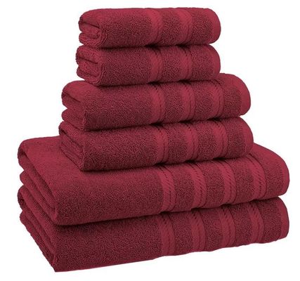 Un conjunto de toallas de 160 g de alta absorción con un material de algodón largo y superblandoso.