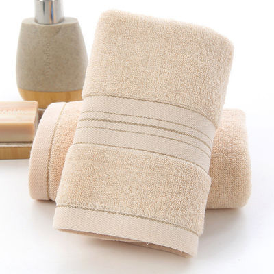 Toalla doméstica de lavadura dorada hecha de algodón 100% para secar y absorber rápidamente