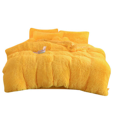 Experimenta el máximo confort con el logotipo personalizado Mink Velvet Cuatro piezas de cubierta de edredón