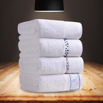 Toalla de ducha de baño de alta absorción adecuada para todas las edades y necesidades de baño 70 * 140cm