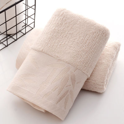 Toallas de baño de fibra de bambú de tejido para el rostro súper limpio Toallas de baño con patrón de impresión animal 2024