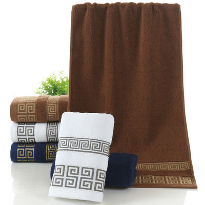 Hotel y hogar Rectángulo 32S Toalla de bordado de algodón Jacquard Conjunto de diseño personalizado