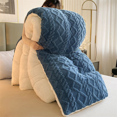 Color puro Super suave Jacquard Plaid grueso de invierno lana de terciopelo edredón para cama King Size