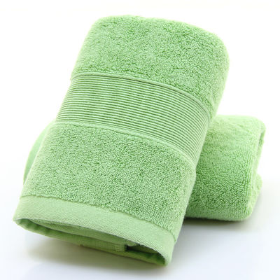 Home Hotel Spa Ect 35*35cm Logotipo bordado Toalla de algodón Blanco Totalmente de algodón Absorbente