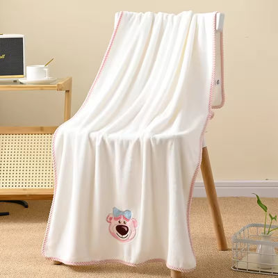 Conjunto de toallas para el rostro de terciopelo de coral adorable diseño de dibujos animados perfecto para el baño de los niños