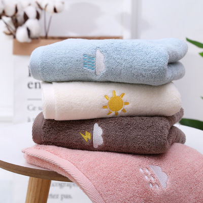 Tamaño personalizado bordado Logotipo Toalla de algodón para hombres Mujeres Toallas suaves espesas COLOR sólido