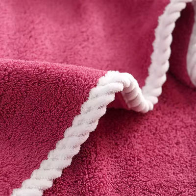 Toallita 3D de oso de fresa Toallita de baño Vello de coral Suave absorbente Toallita de baño para niños