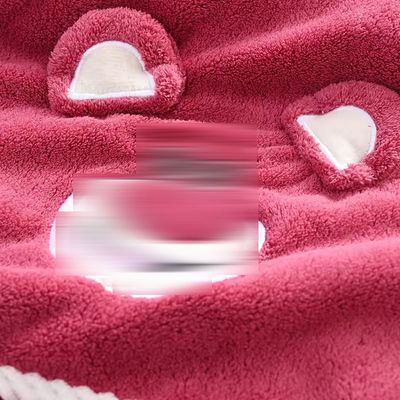 Toallita 3D de oso de fresa Toallita de baño Vello de coral Suave absorbente Toallita de baño para niños